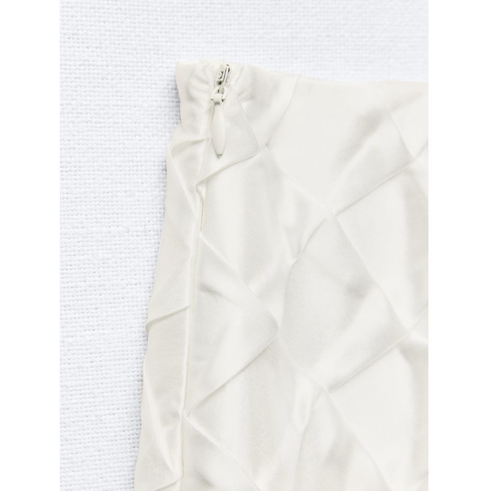 Zara DIAMOND SATIN EFFECT MIDI SKIRT - Picture 6 of 8